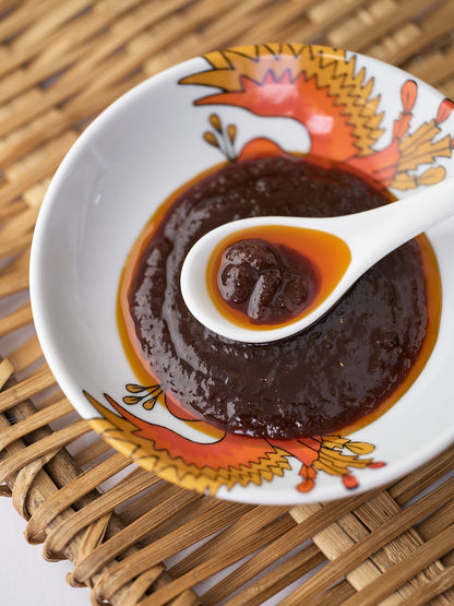 Poon's London X Yuet Tung Porcelain Gift Hamper